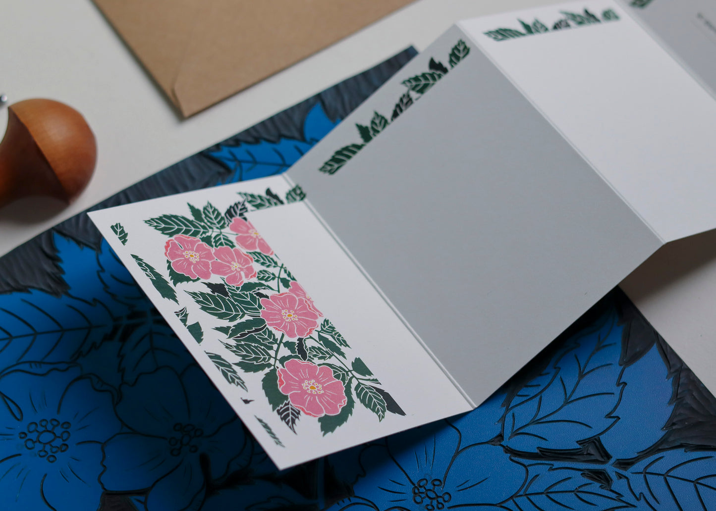 Dog Rose Garland Card | Single Card & Envelope