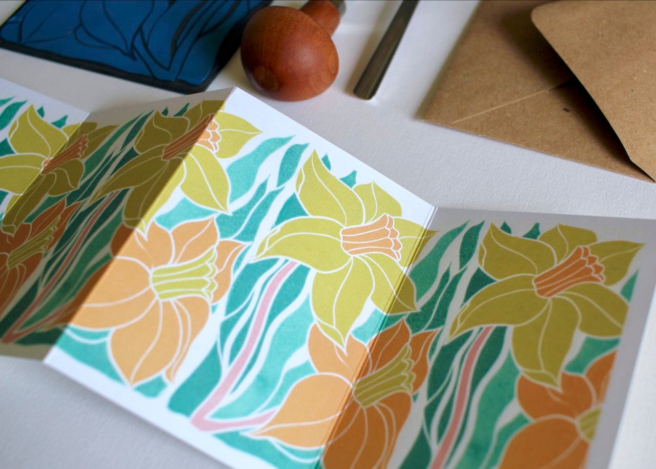 Welsh Daffodil Linocut Card - Single Concertina Card with Envelope / Lino print yellow daffodil flower greeting card / Wales National Flower