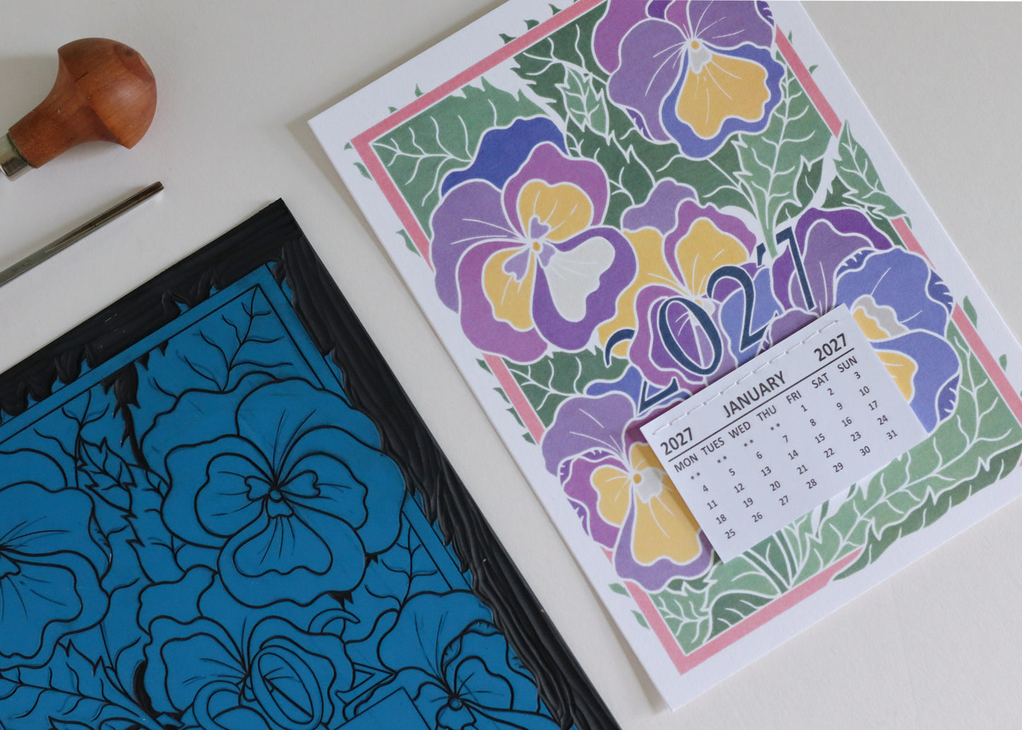 Pansies for Thoughts: 2027 Stand-Up Desk Calendar