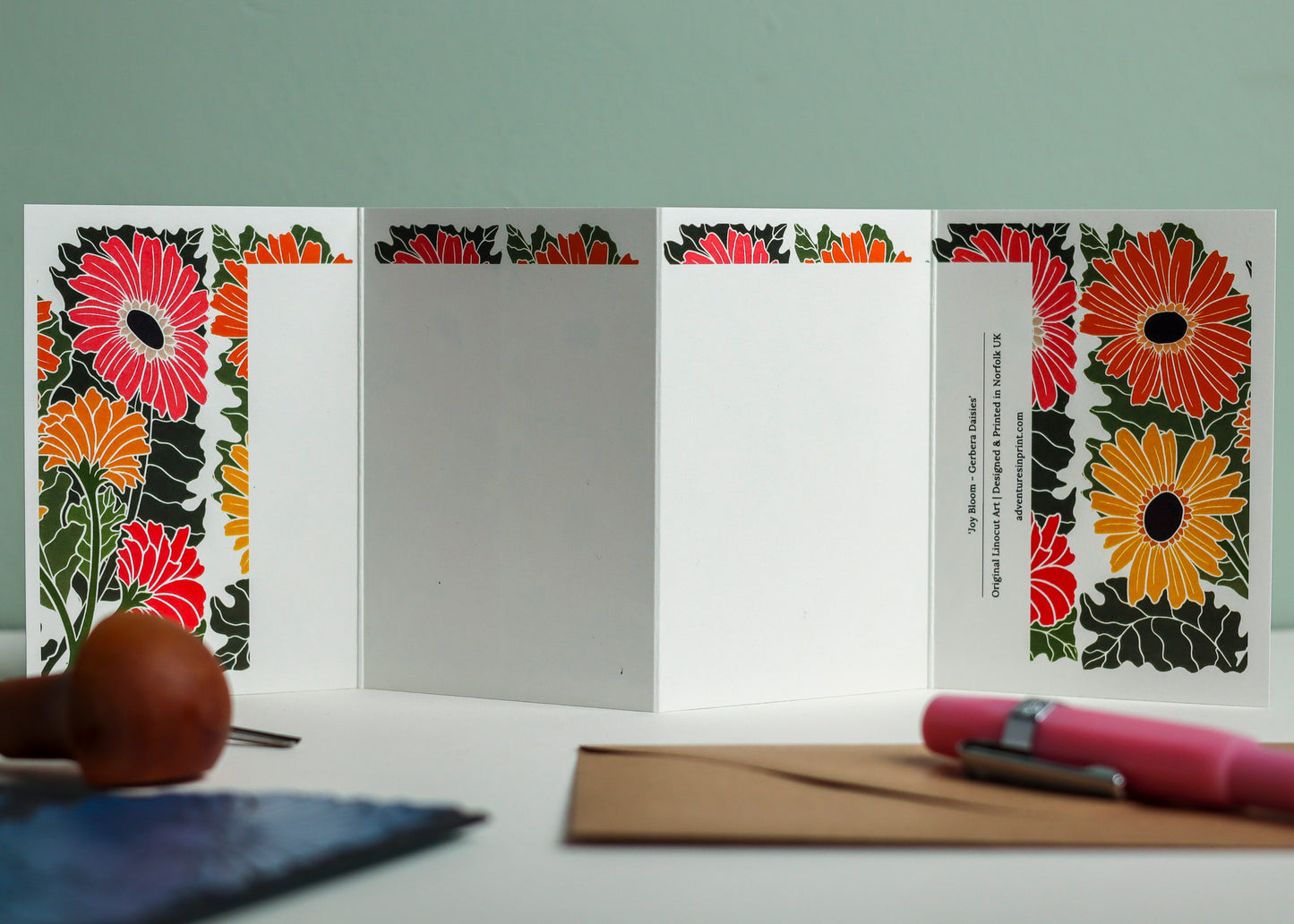 Joy Bloom Gerbera Daisy Garland Card | Single Card & Envelope