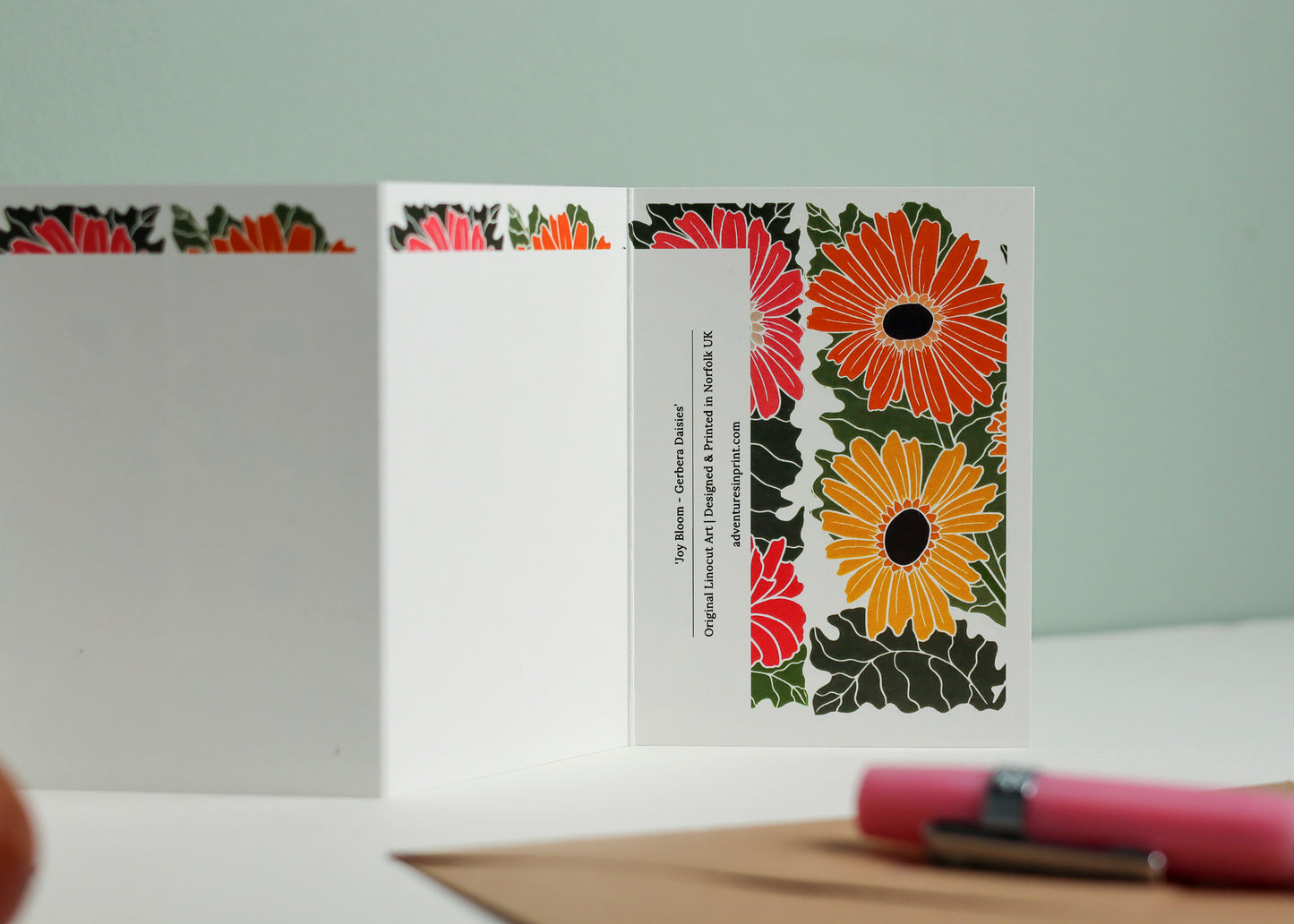 Joy Bloom Gerbera Daisy Garland Card | Single Card & Envelope