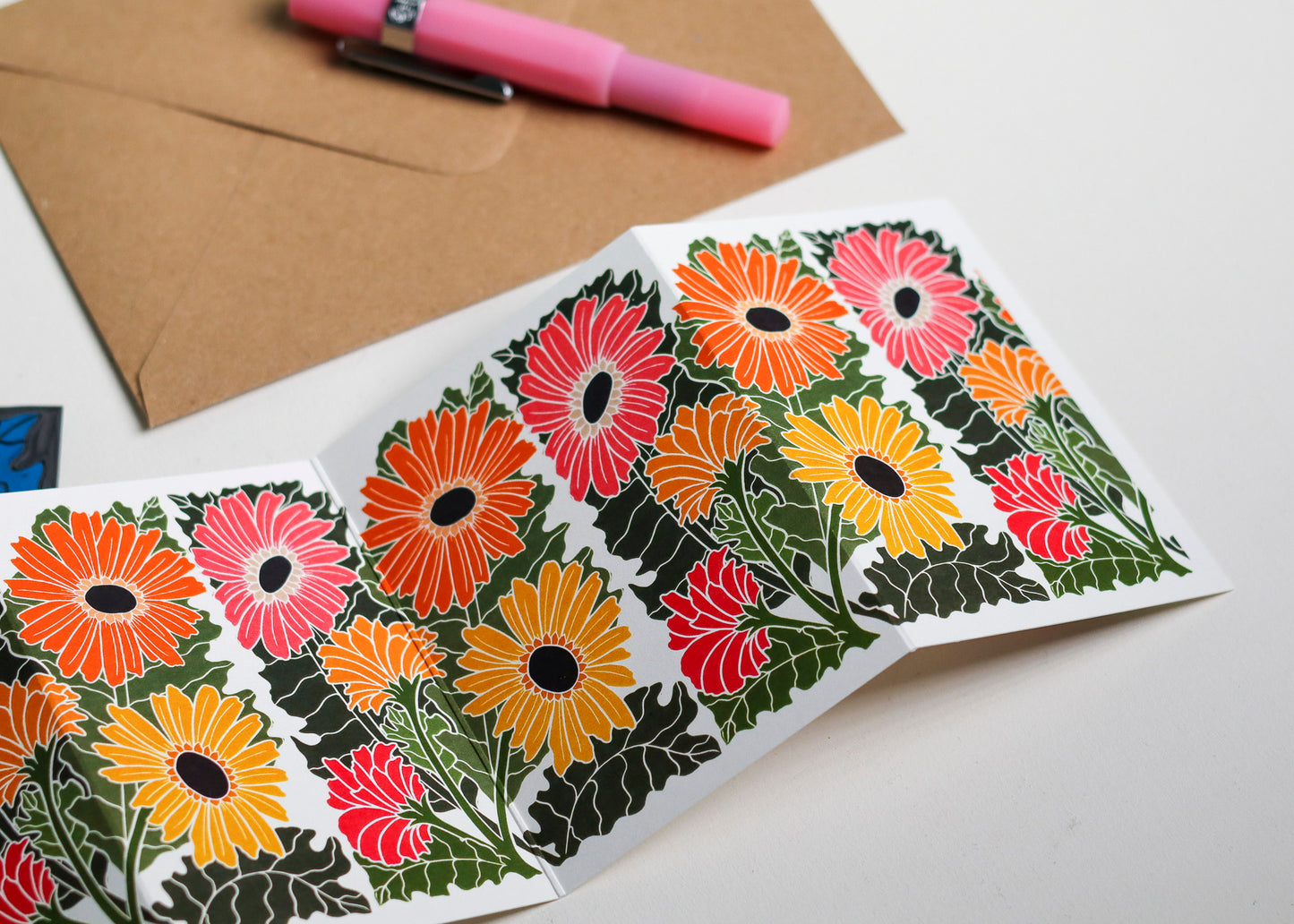 Joy Bloom Gerbera Daisy Garland Card | Single Card & Envelope