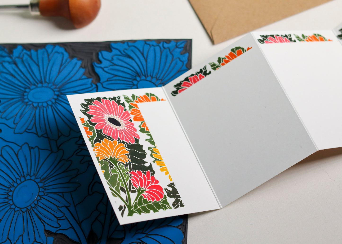 Joy Bloom Gerbera Daisy Garland Card | Single Card & Envelope