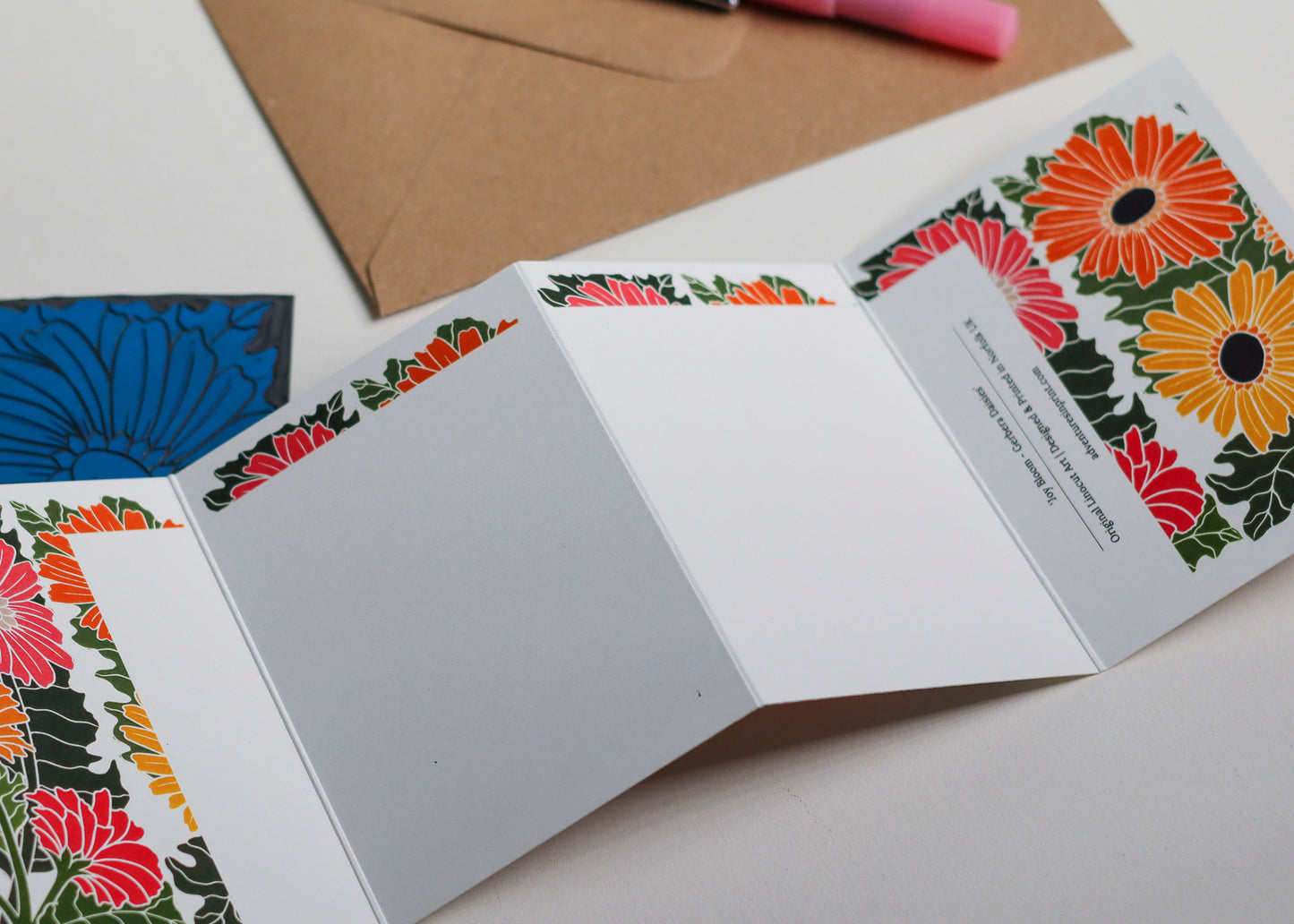 Joy Bloom Gerbera Daisy Garland Card | Single Card & Envelope