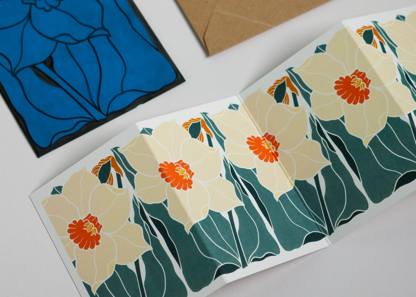 Dancing Bright Daffodil Garland Card | Single Card & Envelope