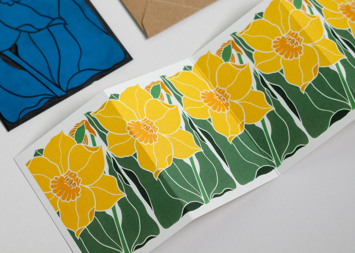 Dancing Daffodil Garland Card | Single Card & Envelope