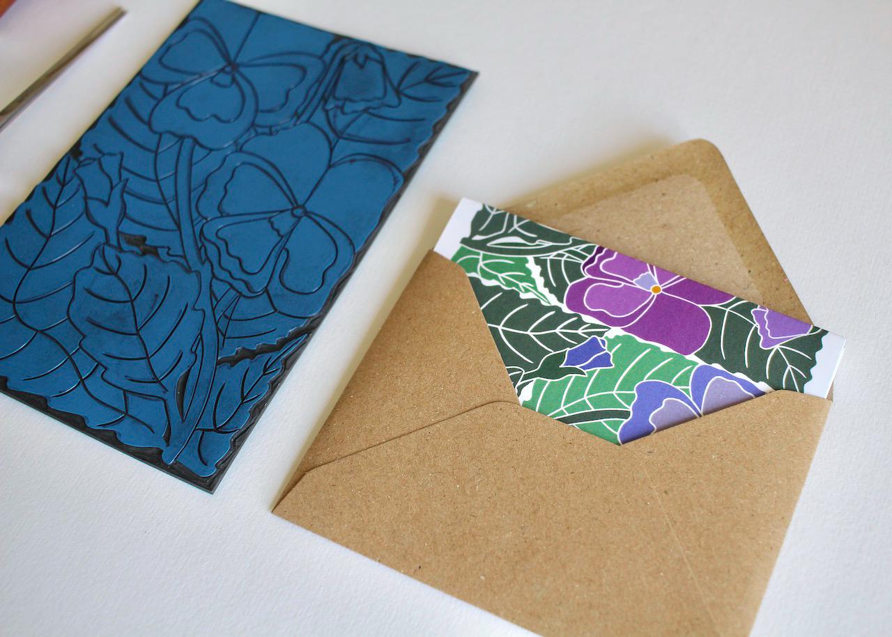 Linocut Pansies Flower Card - Single Concertina Card & Envelope / Lino print flowers card / Pansy flower for love, hope greeting card | A7